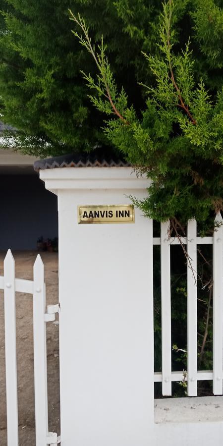 Aanvis Inn Утакаманд Экстерьер фото